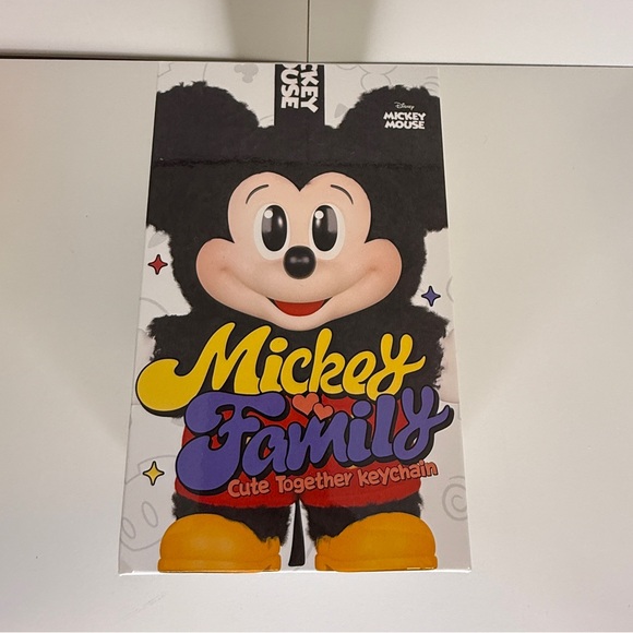 Pop Mart Authentic Mickey Family Cute Together Keychain - Dale - Picture 2 of 6